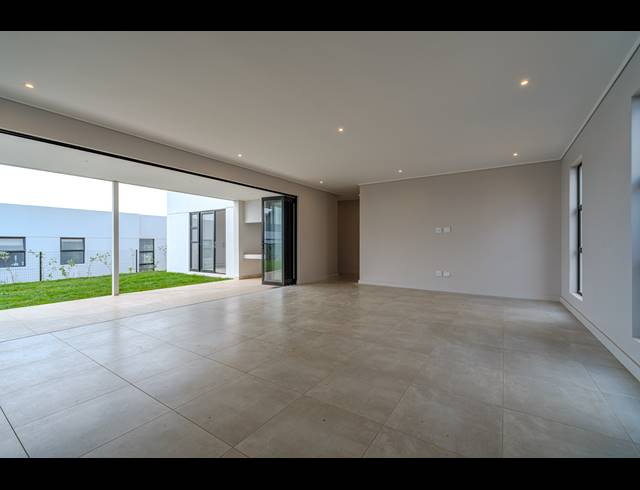 3 BEDROOM FREEHOLD FOR SALE IN ZULULAMI LUXURY COASTAL ESTATE